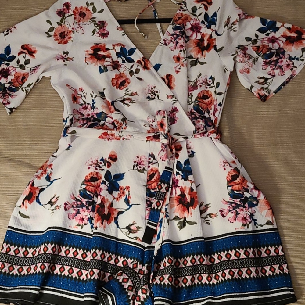 Romper - Picture 4 of 4